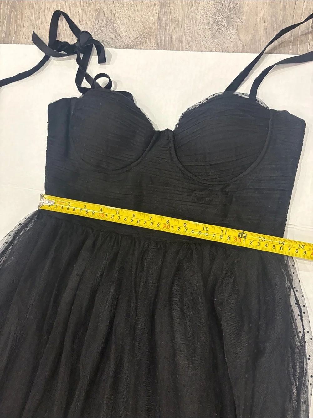 NWOT ASTR the Label Karyme Tie Strap Polka Dot Black Midi Dress Size M - Picture 14 of 17